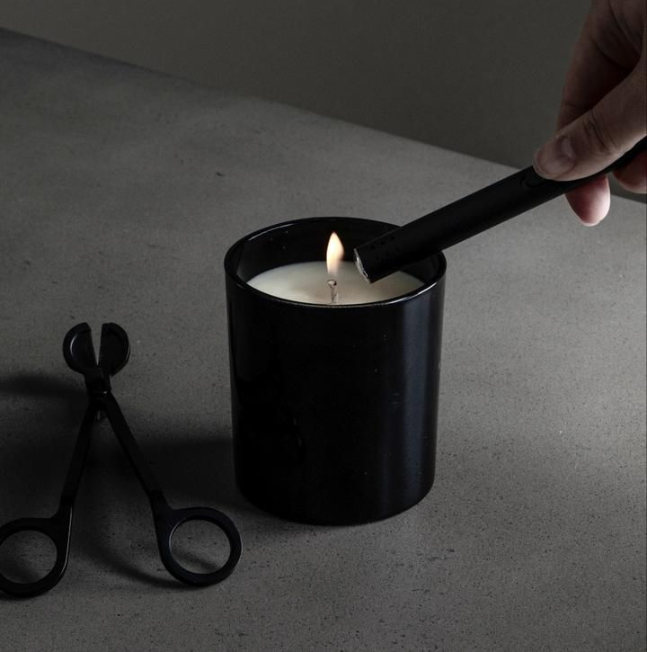CAN ELECTRIC LIGHTERS LIGHT CANDLES?