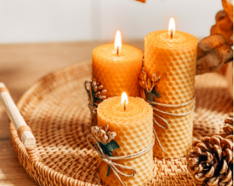 Paraffin vs Soy vs Beeswax: Which wax is best for your candles?