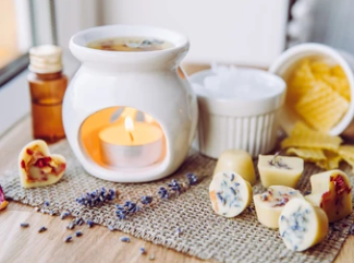 Paraffin vs Soy vs Beeswax: Which wax is best for your candles?